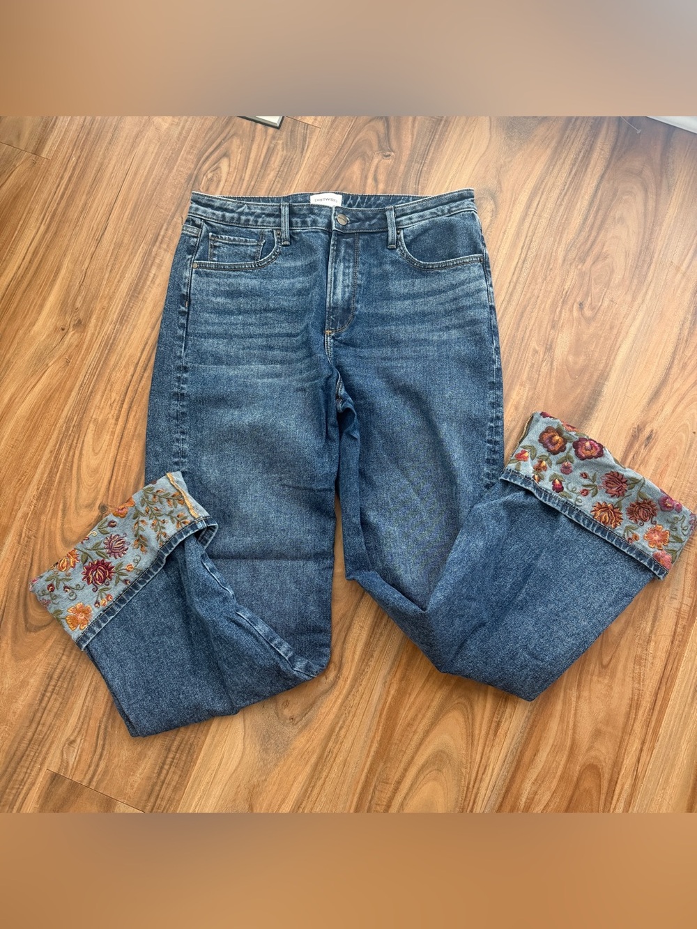 Free people DRIFTWOOD Dark Blue Boyfriend Jeans with Floral Embroidered Cuffs